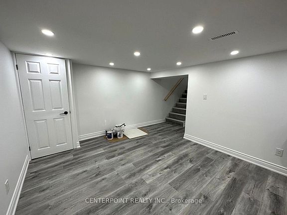 3rd image of 45 Southlawn Dr #Basement