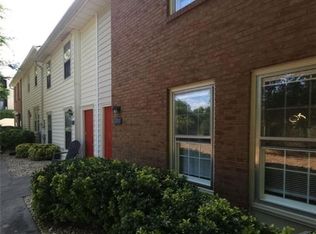 1040 Old Holcomb Bridge Rd, Roswell, GA 30076