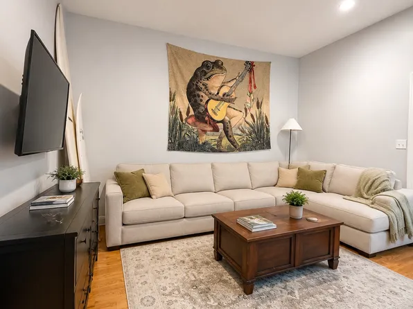 178 I St #1, Boston, MA 02127