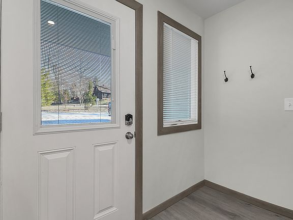 5th image of 372 Rose Ln #A