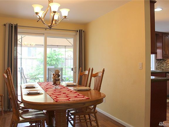 5th image of 3201 Amhurst St SE