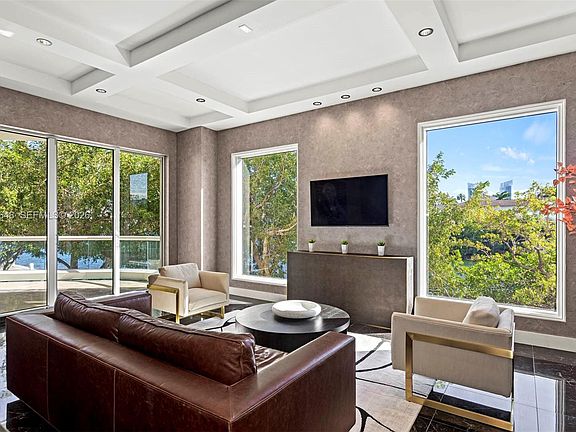 4th image of 6000 Island Blvd APT 203