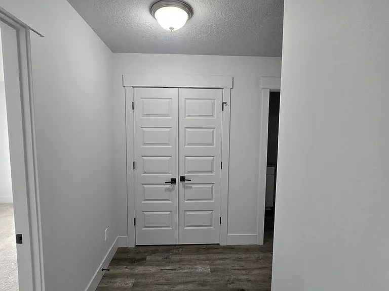213 Oak St — Photo 15