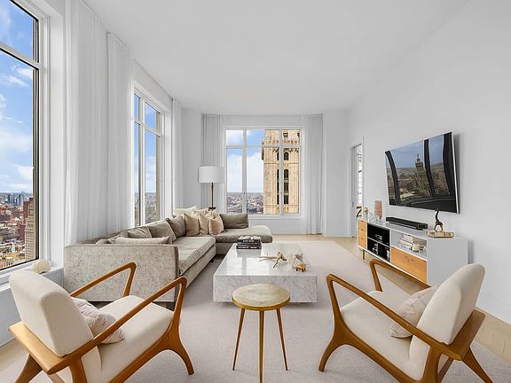 2nd image of 30 Park Pl #55B