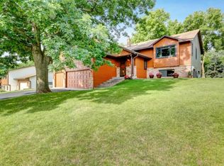 2501 Marion St, Roseville, MN 55113