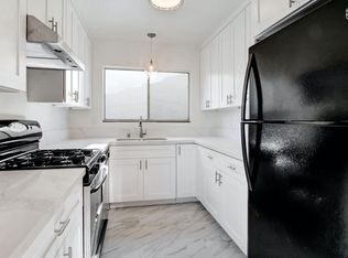 855 S Holt Ave #3A, Los Angeles, CA 90035
