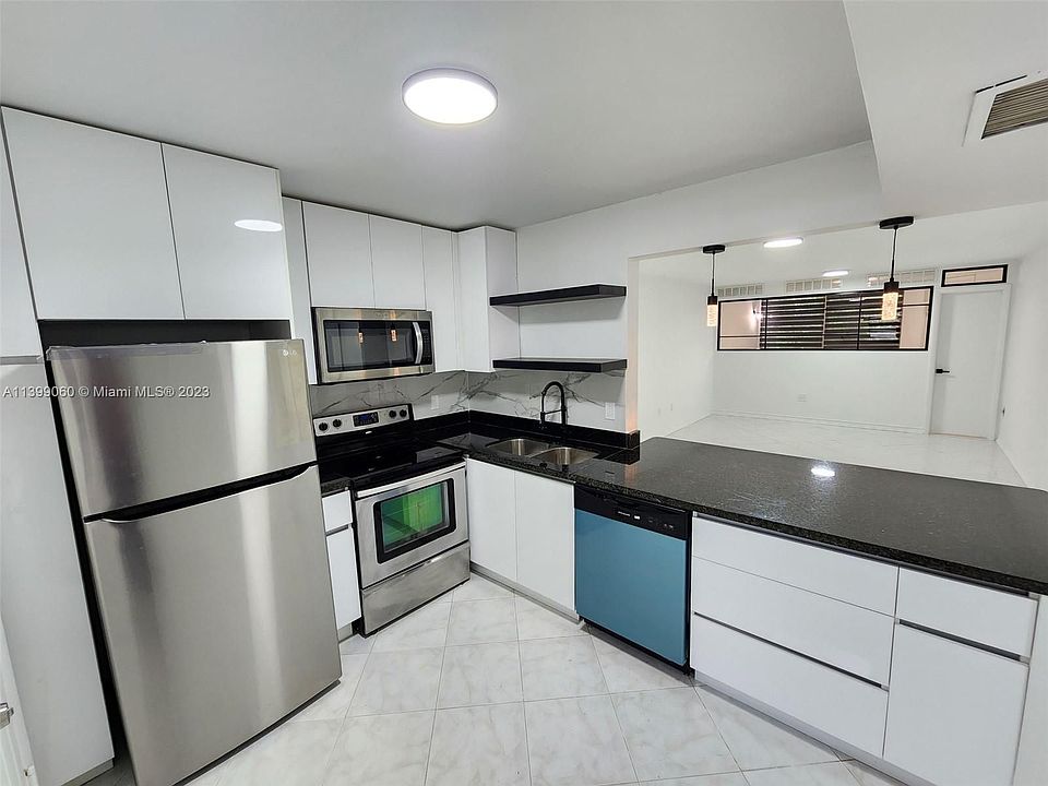 1st image of 1401 NE 191st St #D110