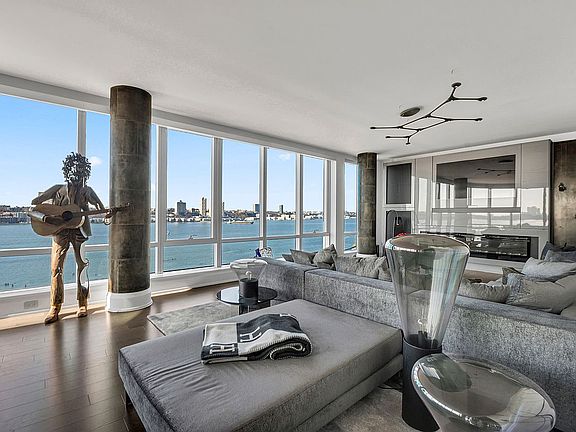 4th image of 50 Riverside Blvd APT 10L