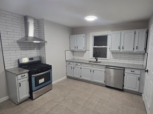 19 41st St #1, Irvington, NJ 07111