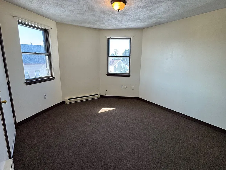 3 Alice Ave #5 — Photo 13
