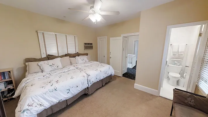 Sold by Behfar Team LLC | media 26