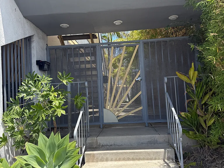 3911 Oregon St #6 — Photo 18