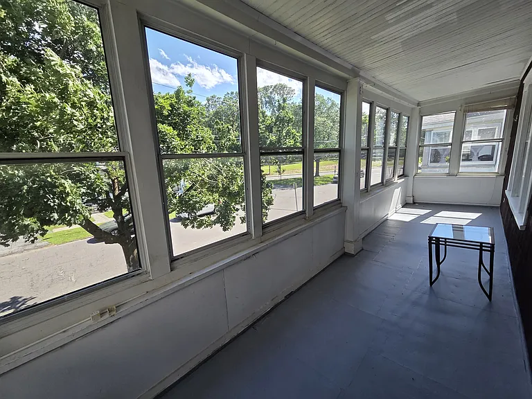 536 Whittier Ave — Photo 14