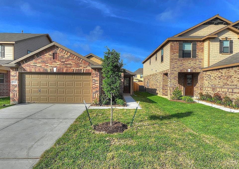 1st image of 7619 Connemara Dr