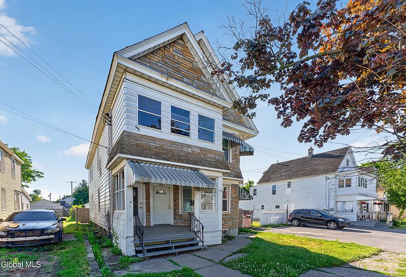 2nd image of 1063 Cutler Street