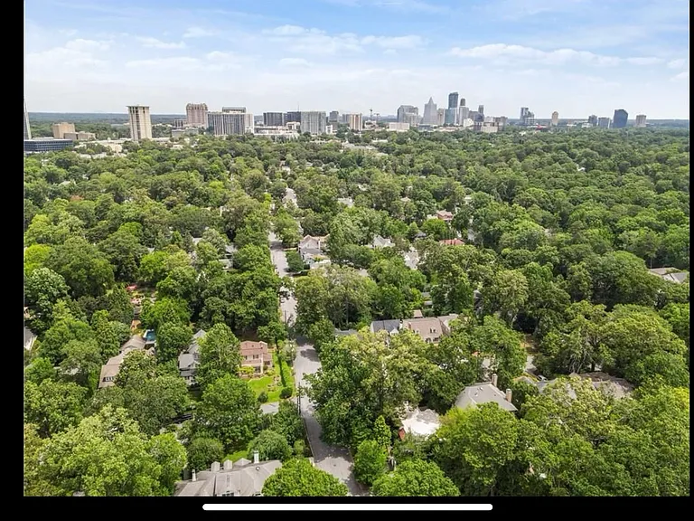 205 Lindbergh Dr NE — Photo 34