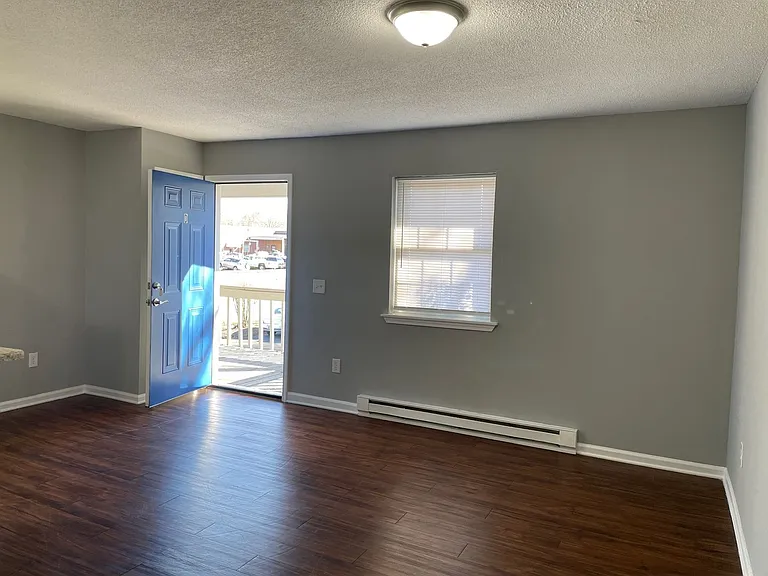 732-740 Hammer Ave #806 — Photo 14