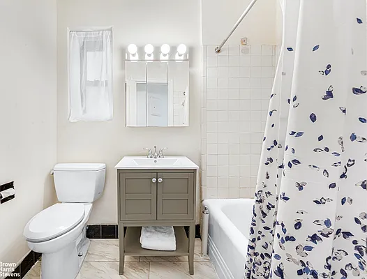 Rented by Brown Harris Stevens | media 22