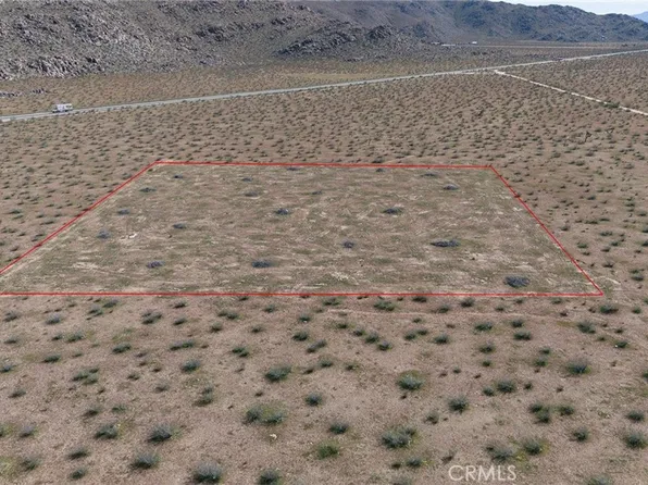 11750 Soledad Dr, Apple Valley, CA 92307