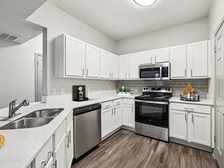 Canyon Ridge — Photo 32