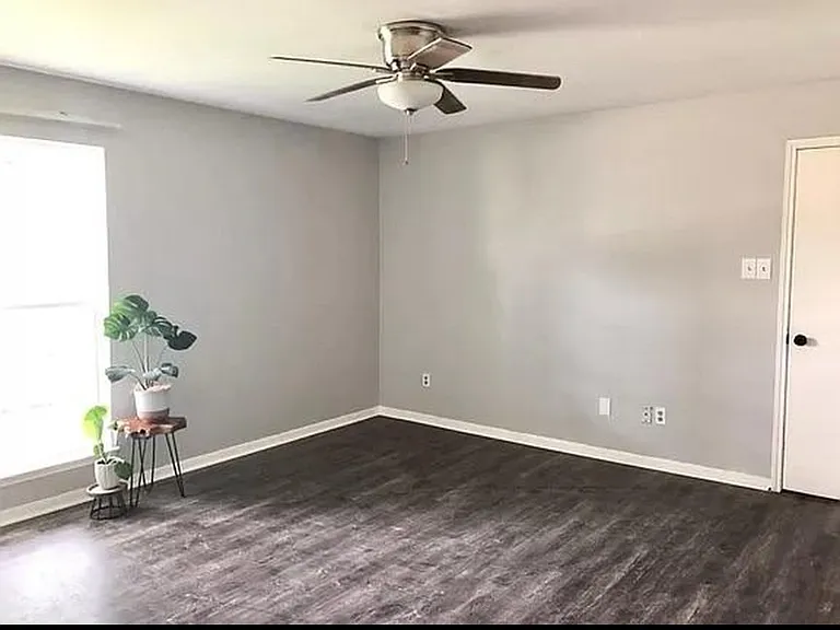 3315 Palm Desert Ln — Photo 13