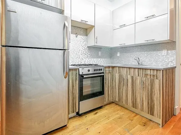 1361 Greene Avenue image 5 of 13