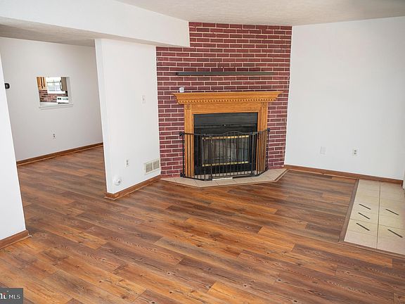 5th image of 1309 Bartley Pl