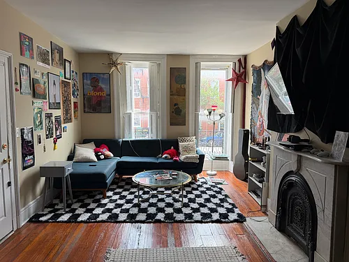 44 Parkin St Photo 1