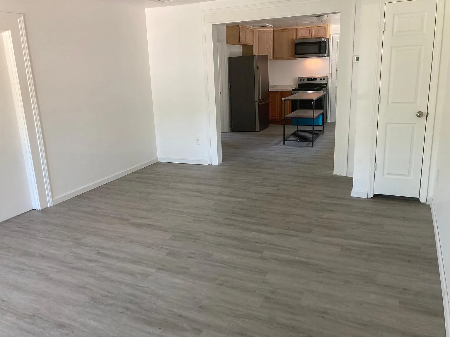 4 bed, 1120 sqft, $1,995 — Photo 4