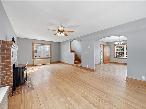 3rd image of 14 Allendale Rd