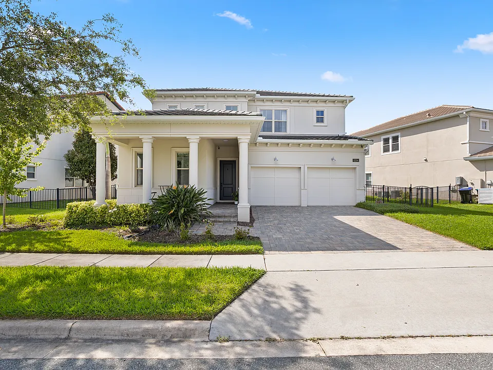 8204 Topsail Pl