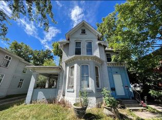47 Elizabeth St N, Brampton, ON
