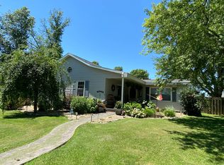1311 S Robb St, Robinson, IL 62454