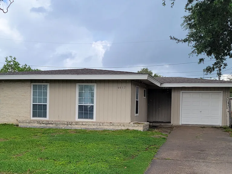 4617 Mildred Dr — Photo 1