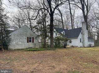 1221 School Ln, Rydal, PA 19046