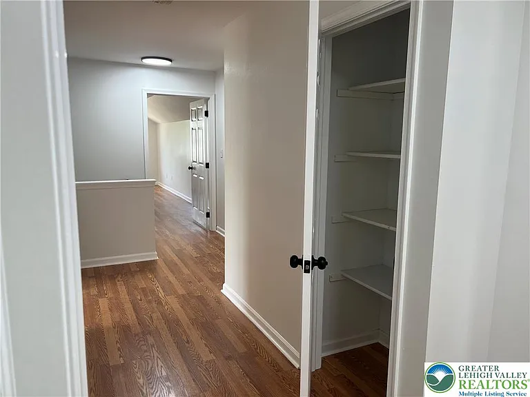 2593 Halleck Dr — Photo 23