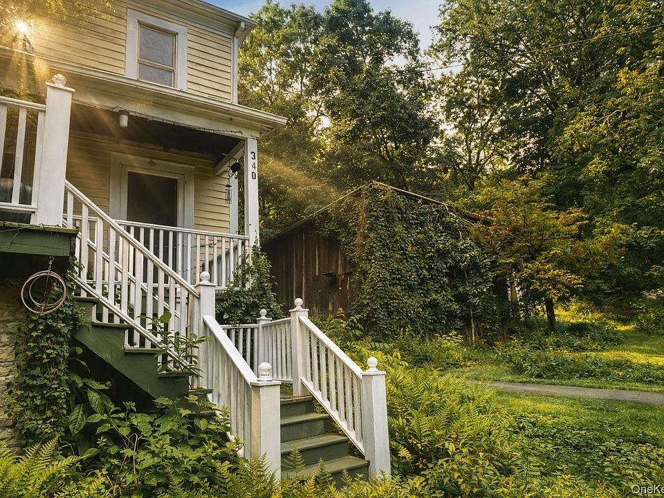 1st image of 310 Oak Lane