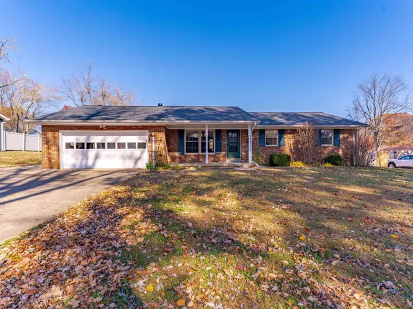 7688 Meadow Ln, Newburgh, IN 47630