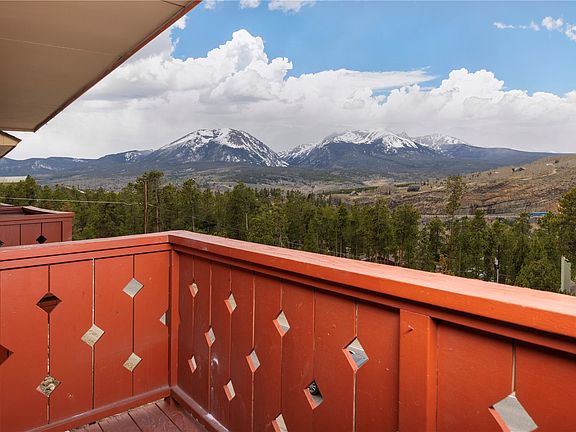 5th image of 110 Evergreen Rd #303