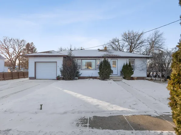 17 Eglon Ave S, Glyndon, MN 56547