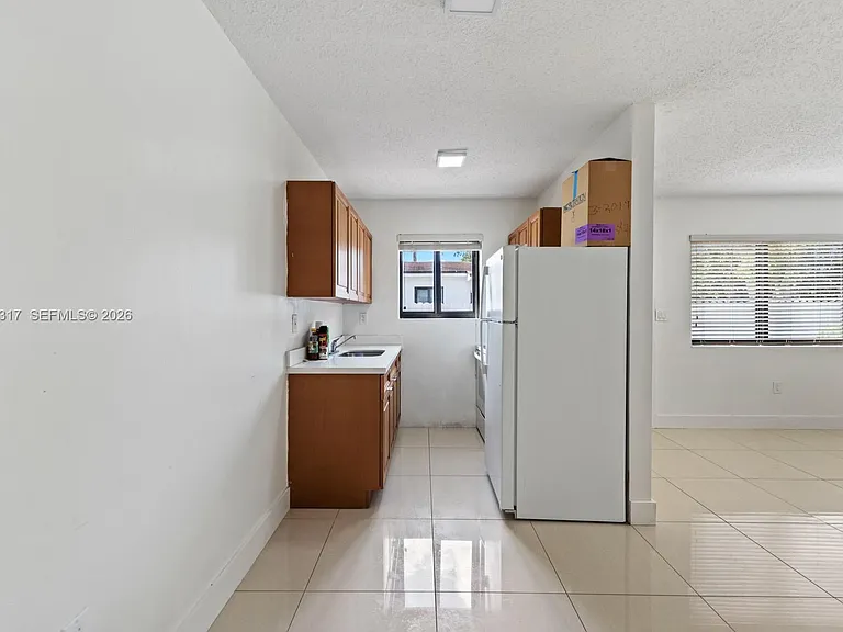 1911 NW 30th St #3 — Photo 6