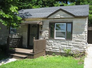 317 N Pierpont Ave, Rockford, IL 61101