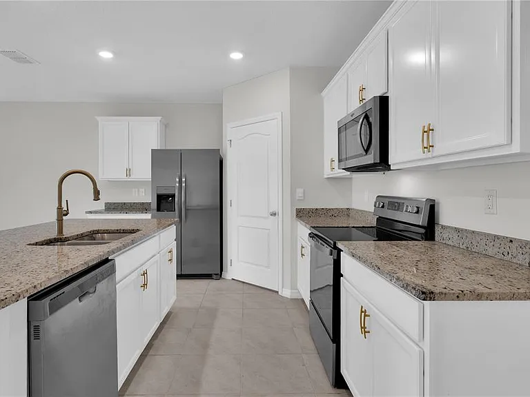 1316 Sugarwood St — Photo 14