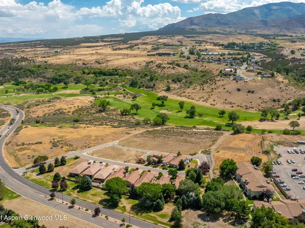 11 Hogan Cir, Parachute, CO 81635