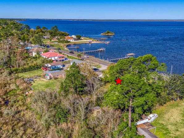 9913 Lillian Hwy, Pensacola, FL 32506