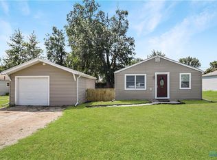 309 Farnstead Dr, Northwood, OH 43619