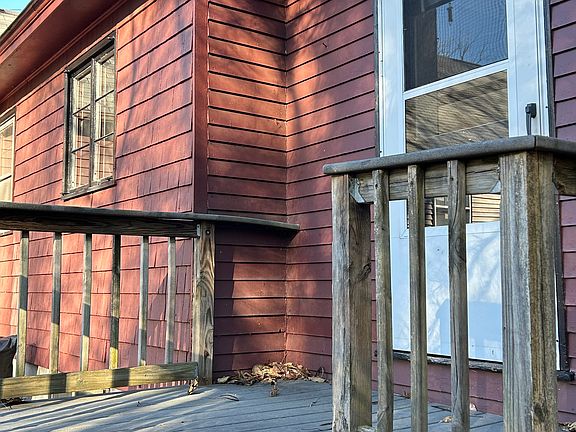 entry to living room from deck