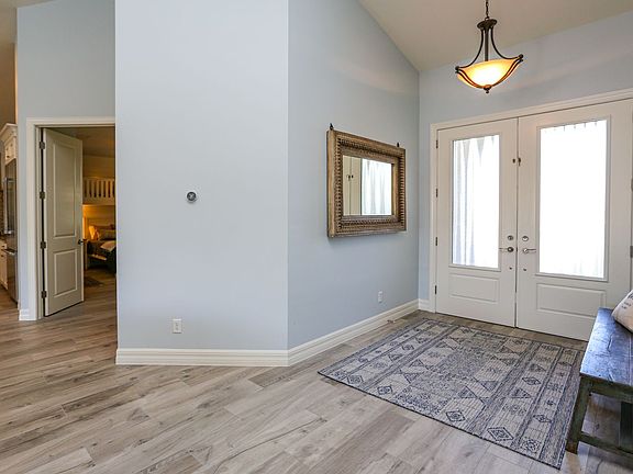 3rd image of 1480 Curlew Ave