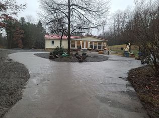 1564 Mount Air Rd, Enon Valley, PA 16120