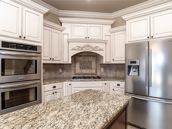 5th image of 6406 S 42nd St